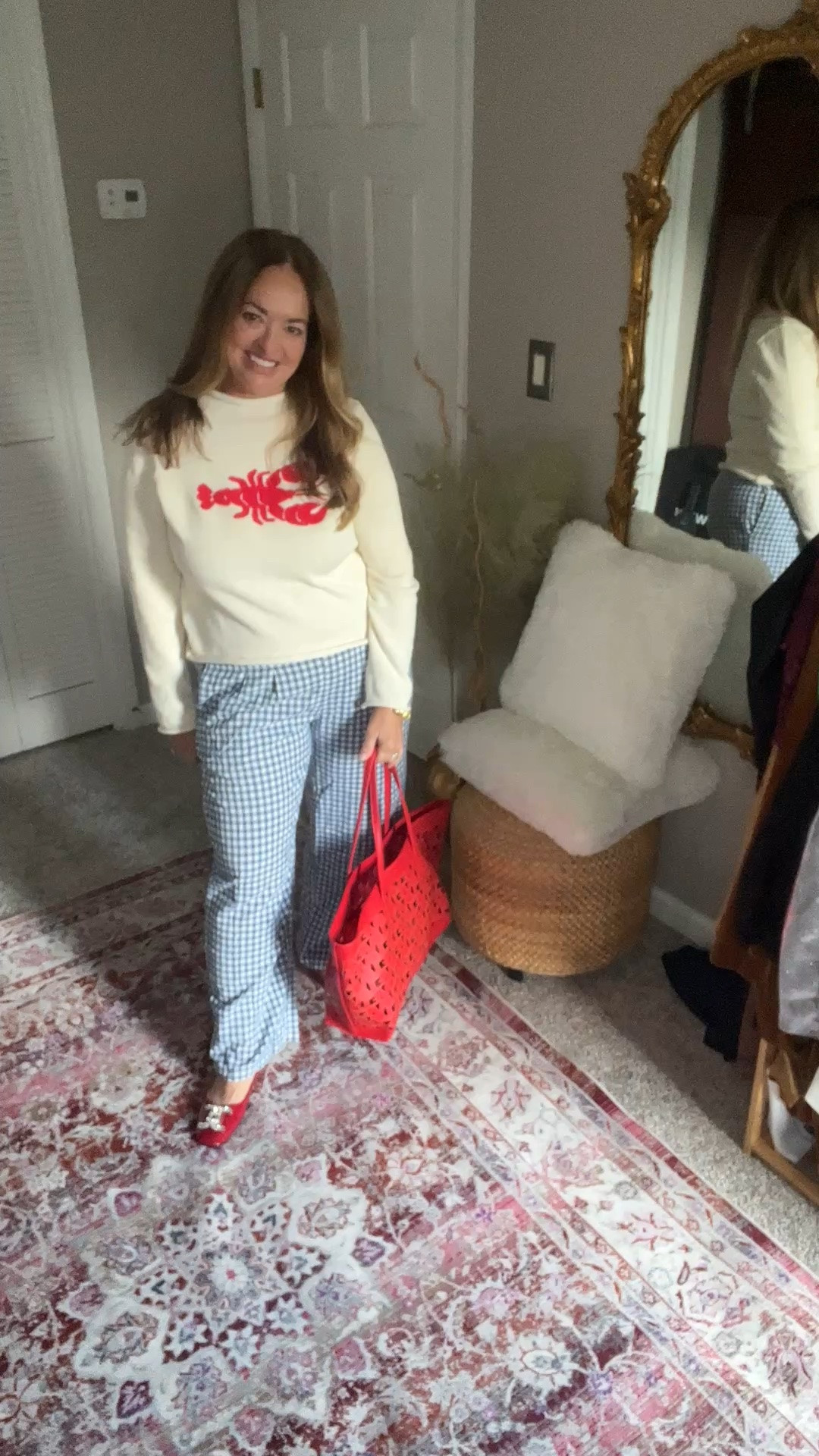 New England coastal vibes sweater
With a rolled neck collar, hem and sleeves 🦞🦞🦞🦞
Similar to lb. Love it with the gingham pants.