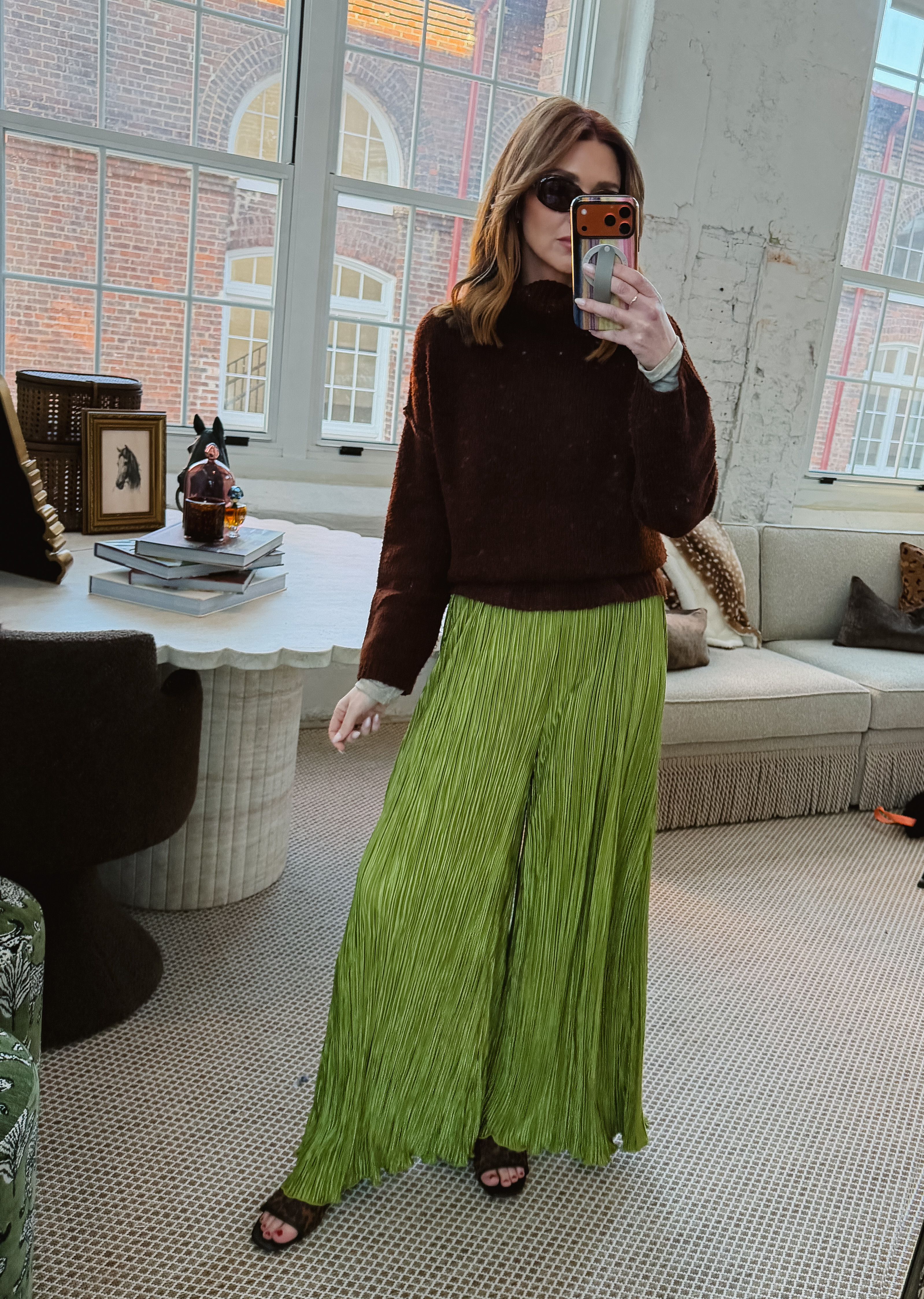These pleated green pants are the perfect way to add a pop of color to your spring wardrobe 🌱
#amazonfinds #amazonfashion #springstyle 

 #LTKSeasonal #LTKOver40