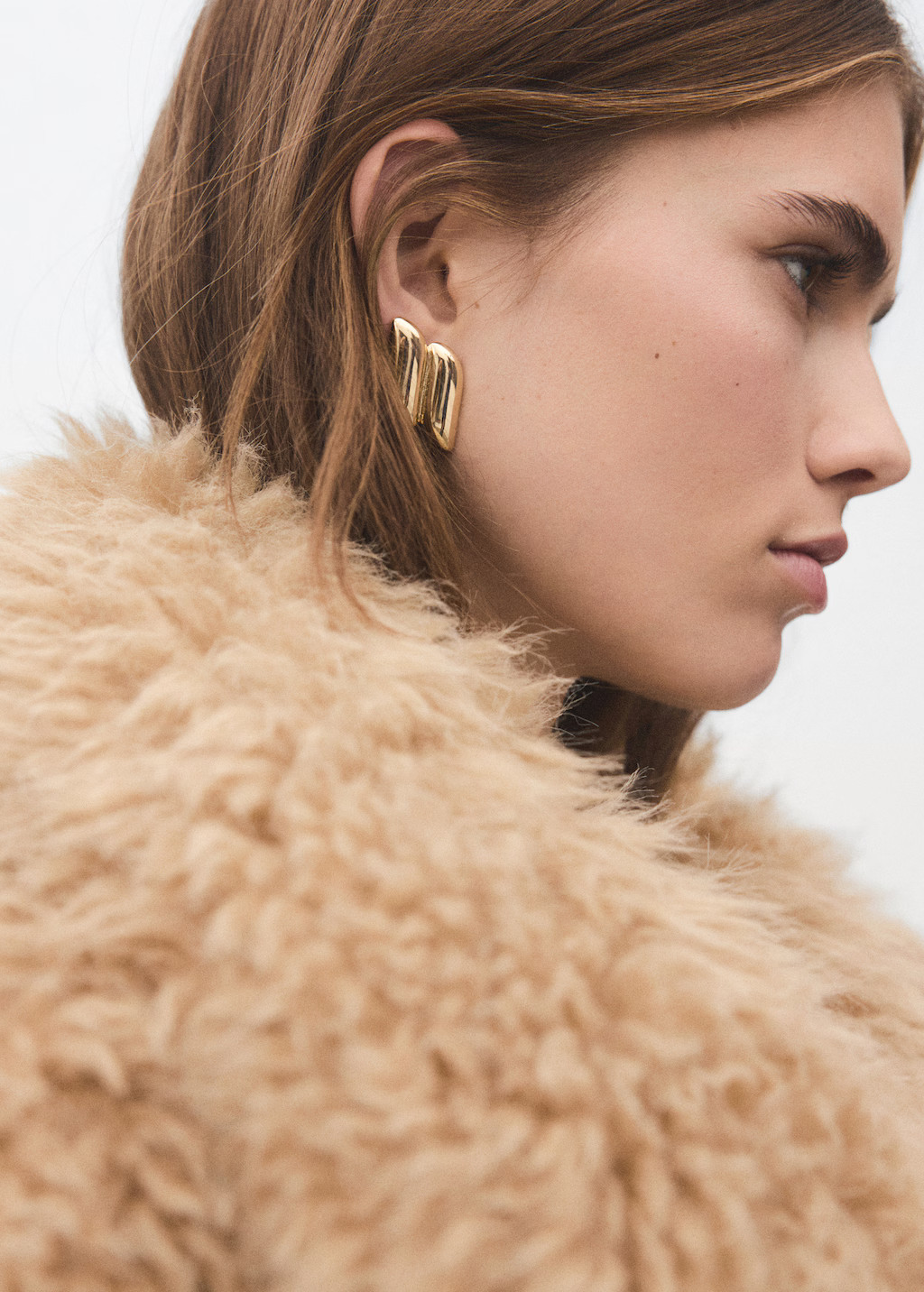 Earrings with geometric relief - Women | MANGO United Kingdom | MANGO (UK)