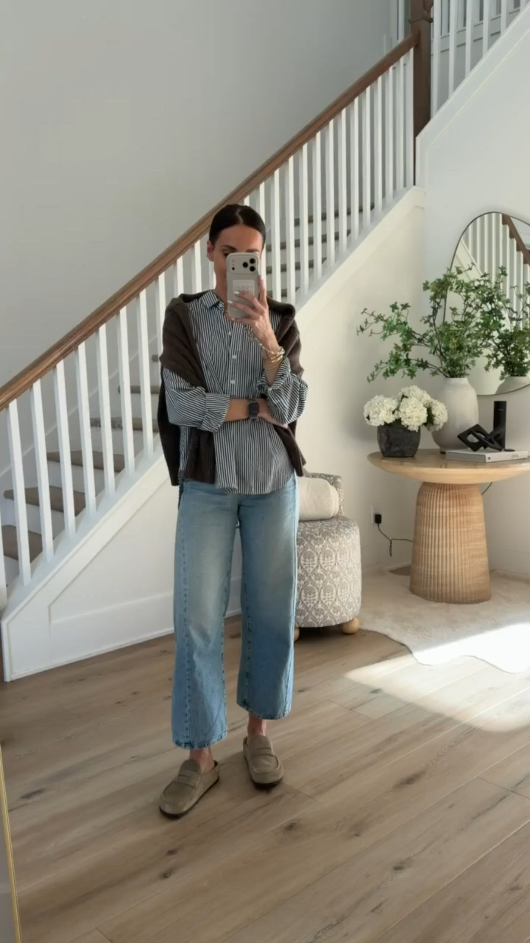 Casual outfit, spring style, buttondown shirt, mules, anna monteiro, annabrstyle, blushingrosestyle.
Spanx code for full priced items is ANNAMXSPANX 

#LTKOver40 #LTKootd