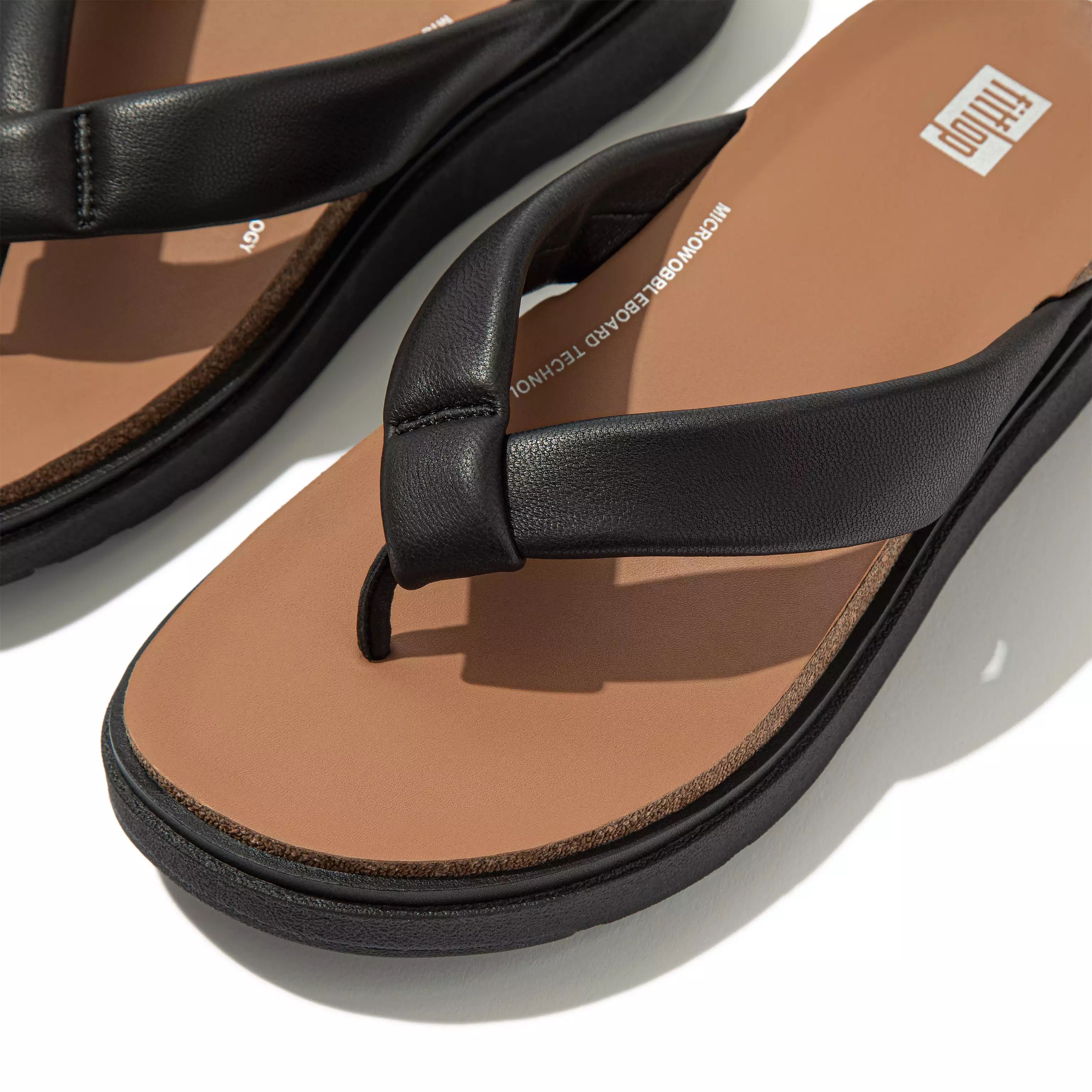 GEN-FF Padded-Strap Leather Toe-Post Sandals | FitFlop (UK)
