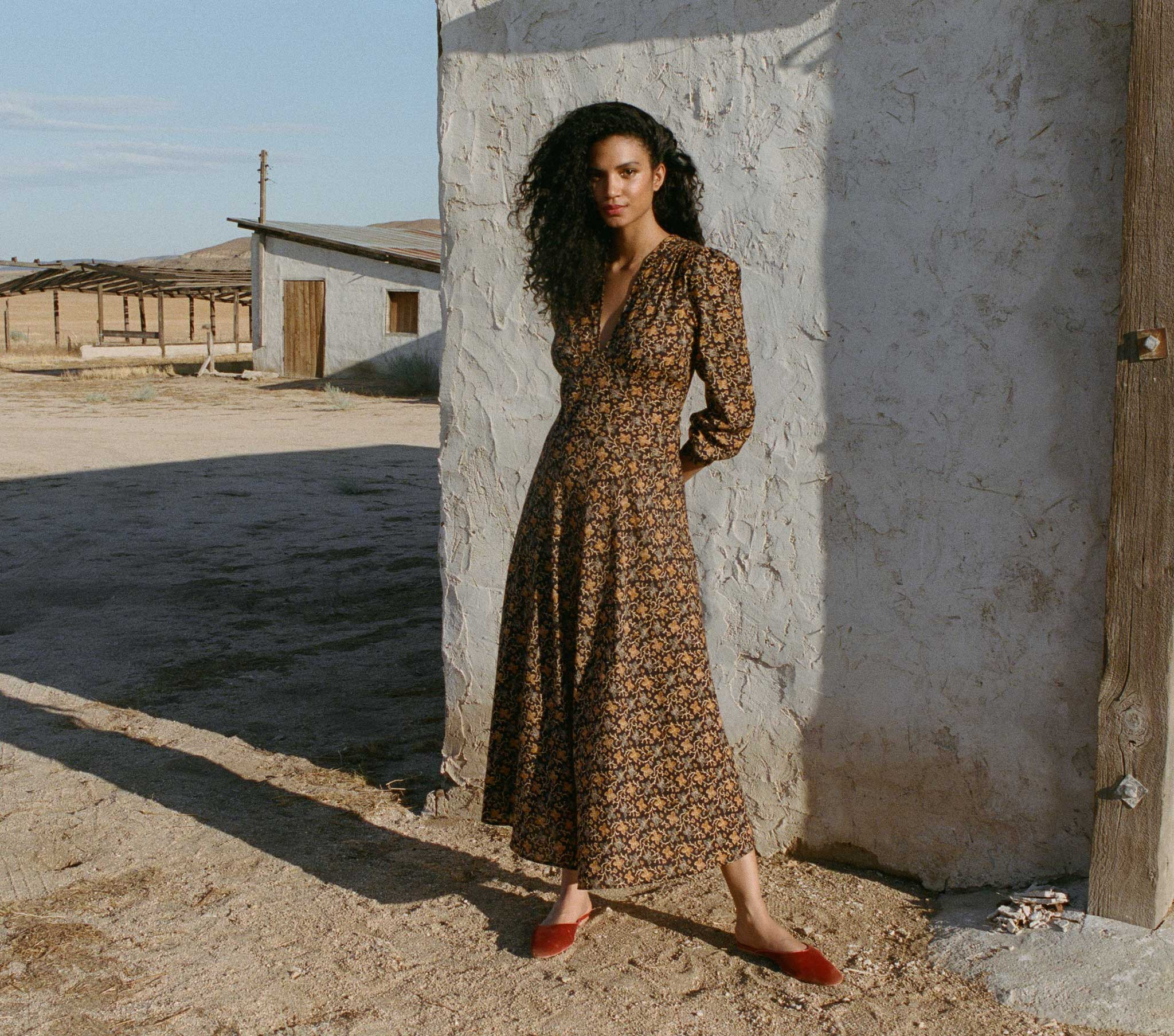 Charleston Dress - Neutre Jardin De Papillons | DÔEN | DOEN