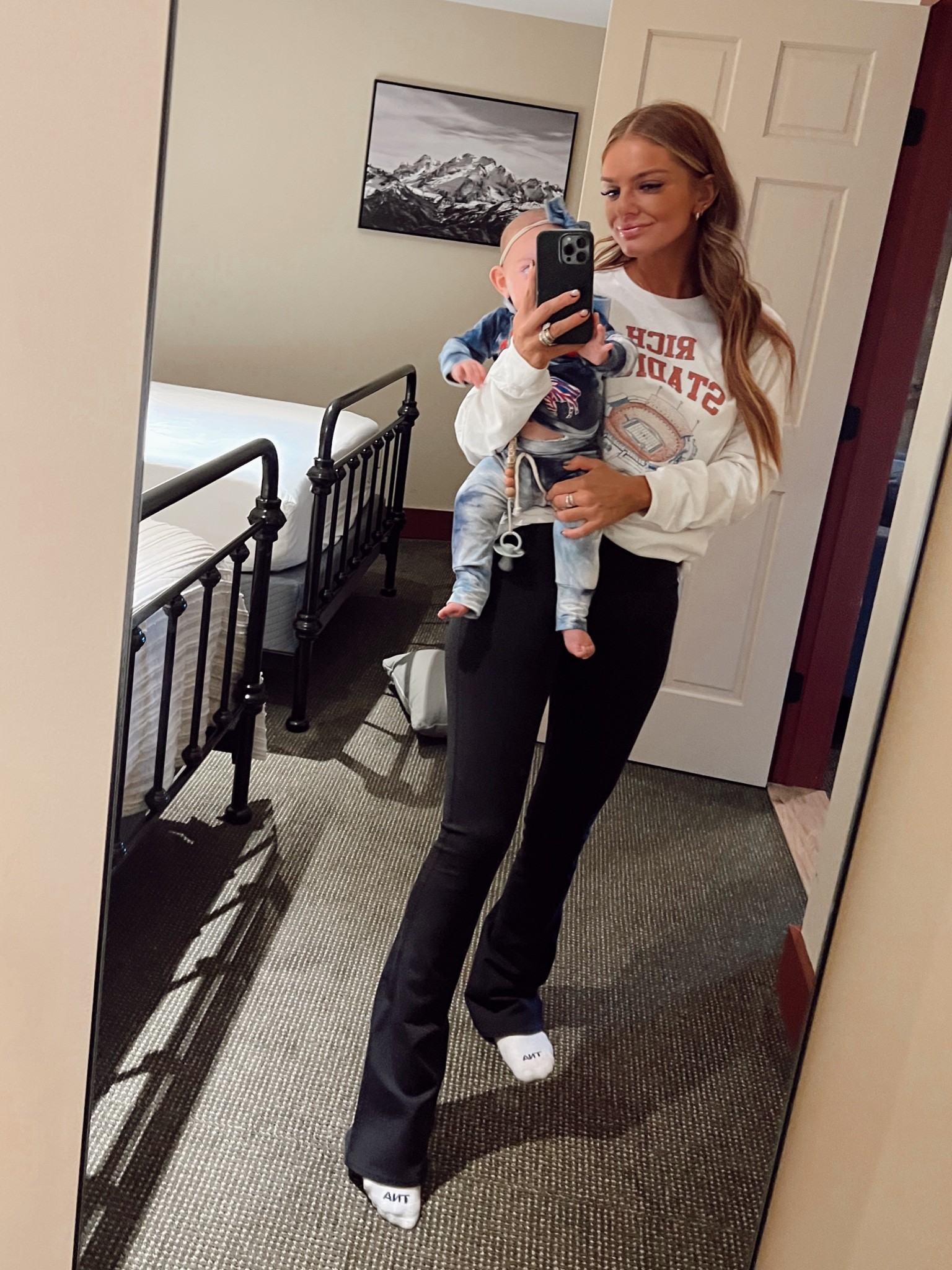 Just stumbled across the cutest and most comfy boot cut leggings!! Linking them for ya! Happy game day… #gobills 

#LTKfit #LTKfamily #LTKHoliday