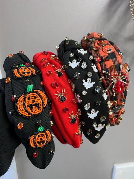 Halloween Headbands my be my new favorite thing! 👻🎃🕷️

#LTKstyletip #LTKfindsunder50 #LTKHalloween