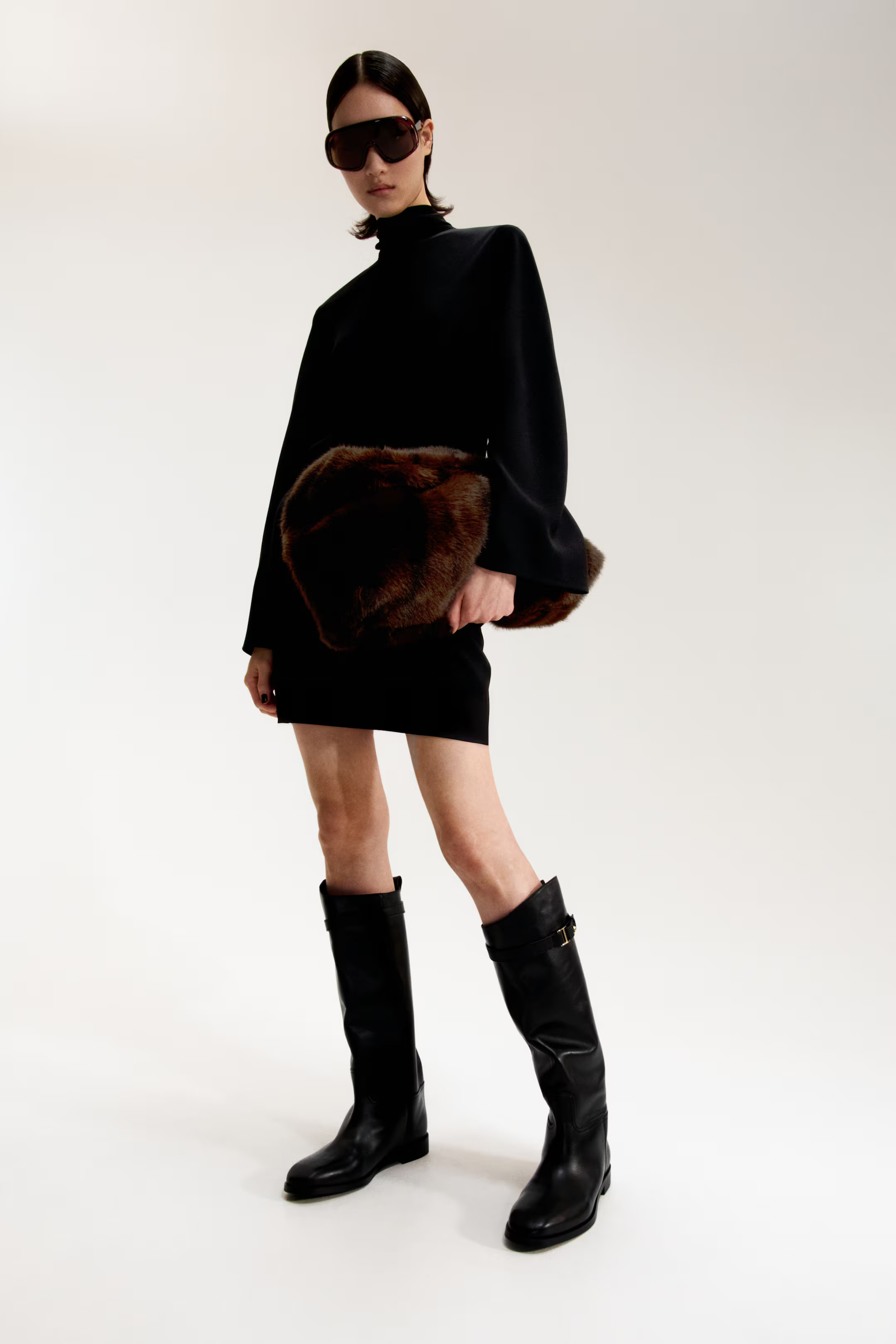 Knee-high leather boots | H&M (UK, MY, IN, SG, PH, TW, HK)