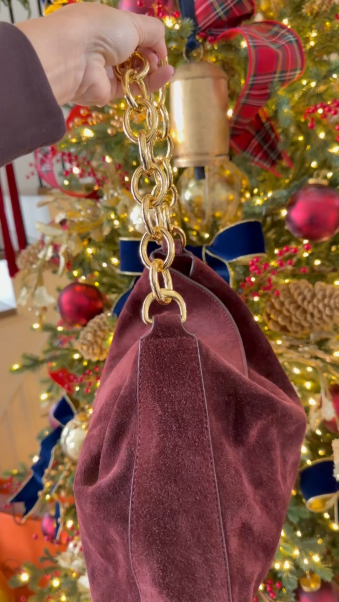 The perfect Christmas gift!!!

Follow me at @miriamobrien_ on IG and TikTok! It’s actually on SALE✨

#JCrewSale #JCrewBag #JCrewFashion #GiftForHer

#LTKHoliday #LTKGiftGuide #LTKOver40