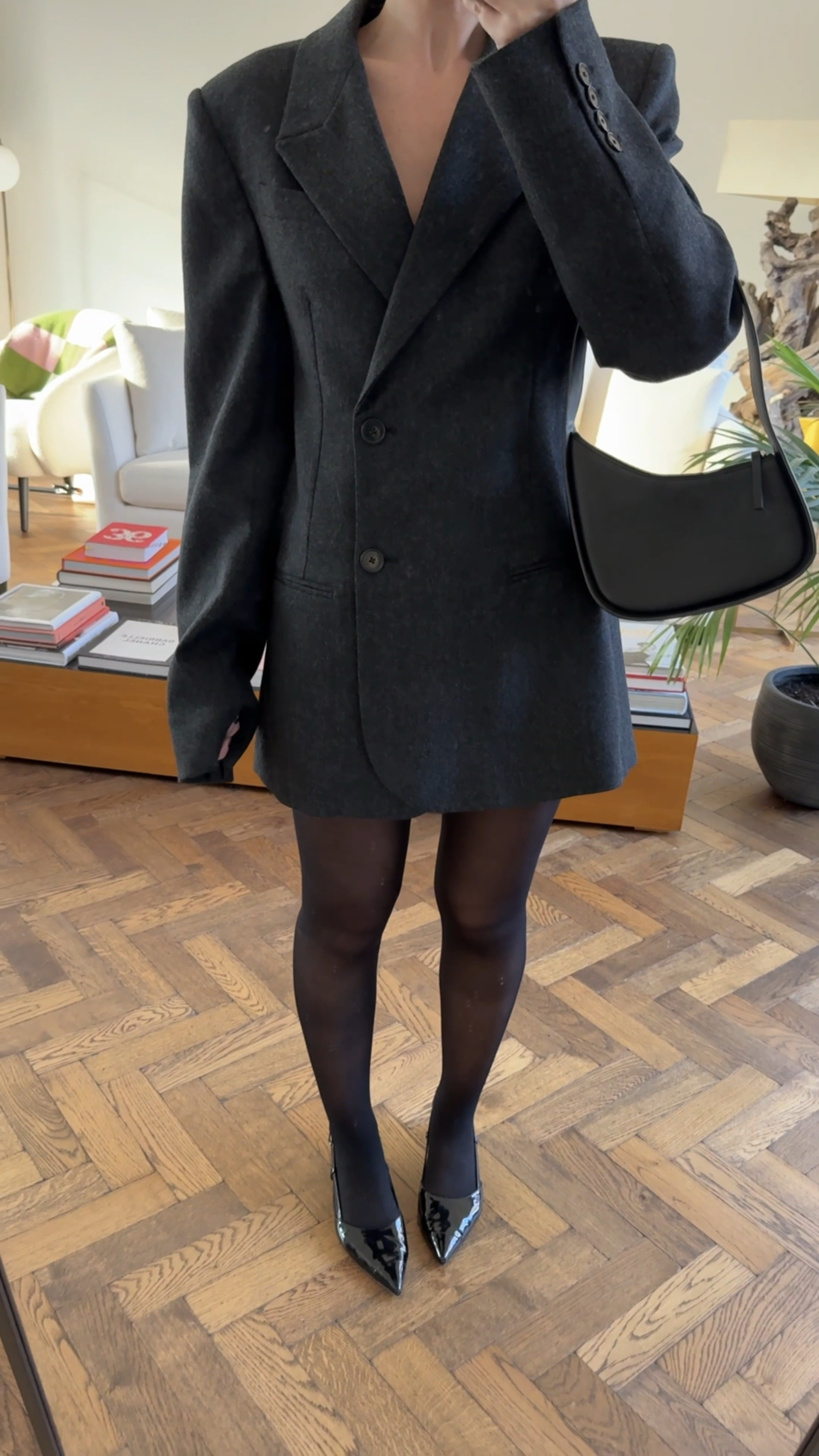 I’m noticing a shift towards a more feminine silhouette. 
Recent looks from Kendall Jenner and Hailey Bieber wearing sheer tights, waisted blazers, and miniskirts—have me excited for sleeker, more ladylike outfits, a welcome break from the oversized trend.

Runways have also embraced sharper tailoring with knee-length pencil skirts, collarless jackets, and top-handle bags.

In channeling a more feminine style, I drew inspiration from Carolyn Bessette Kennedy’s timeless elegance with this suit.



#LTKdatenight #LTKeurope #LTKstyletip