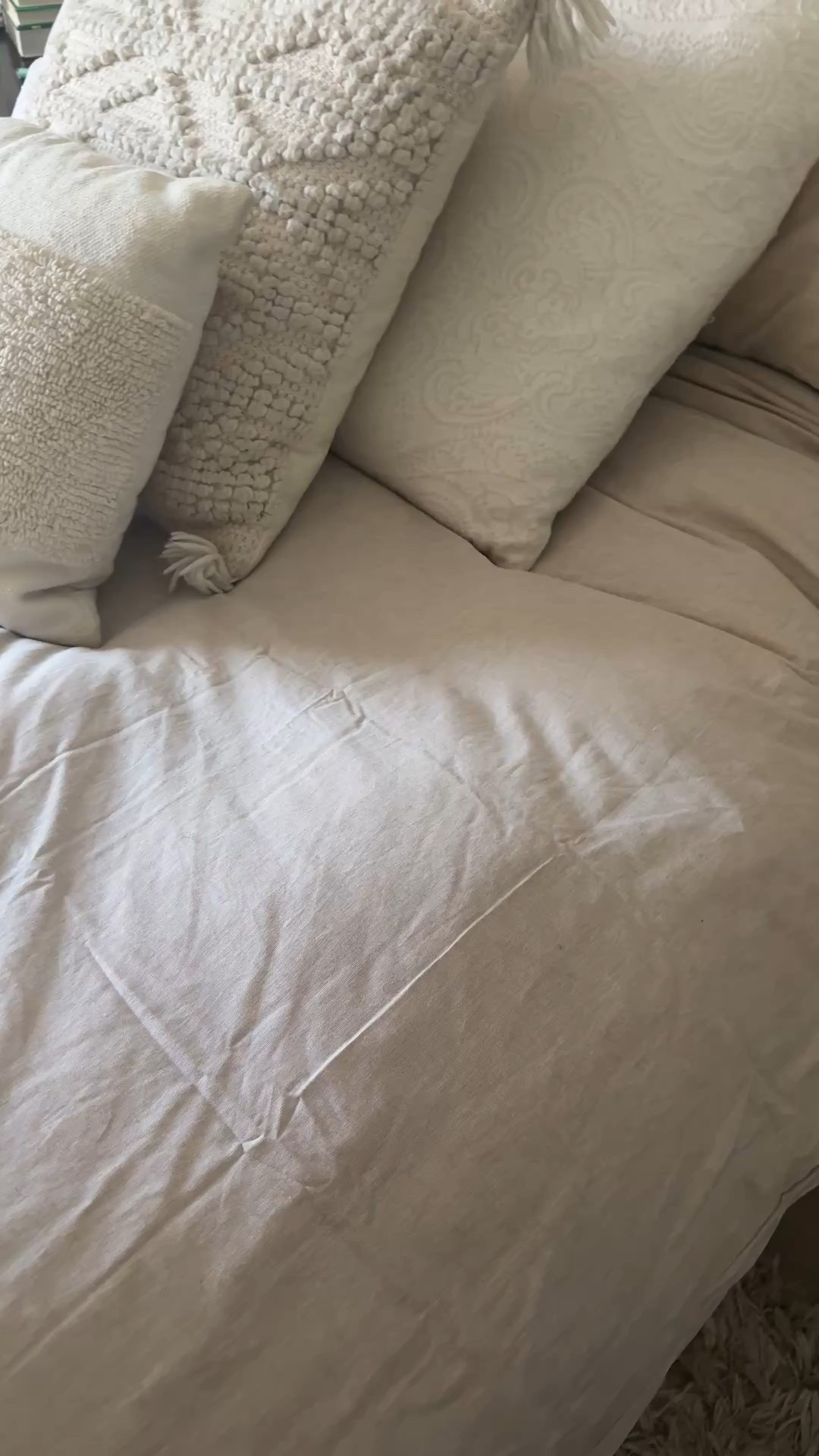 Bedding refresh! Love how it brightens my room and for such an amazing price!! 



Bedroom refresh, bedding update, bed set, organization , home decor, bedroom decor 

#LTKSaleAlert #LTKHome #LTKSeasonal