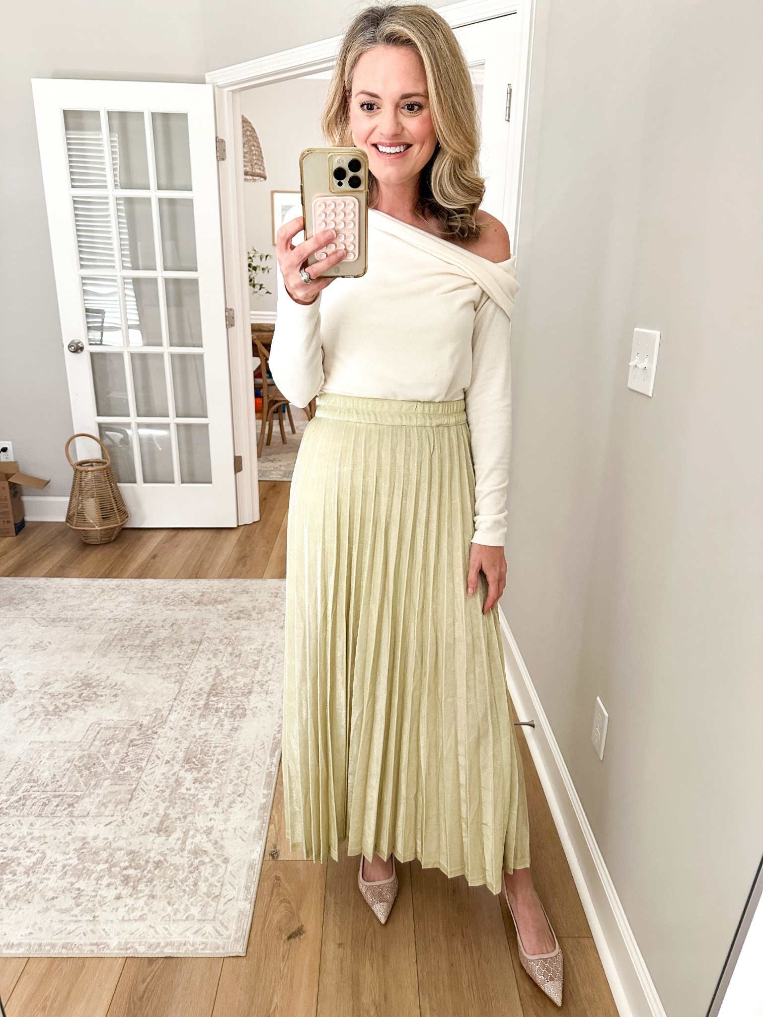 Holiday outfit loading!! This neutral outfit is perfect for all of your festivities. I wore it last night for our kids school Christmas program! 

#LTKFindsUnder100 #LTKHoliday #LTKOver40