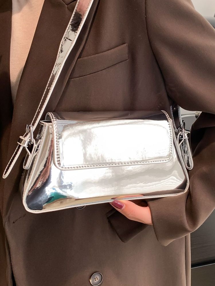 Minimalist Metallic Flap Baguette Bag | SHEIN