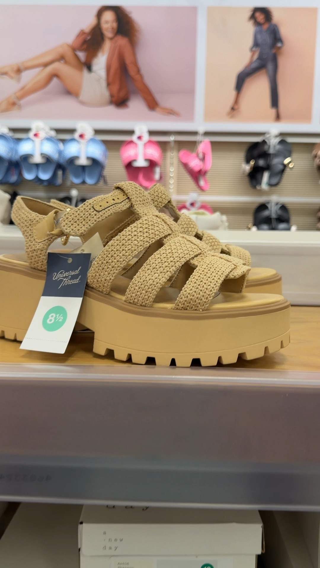 Let’s go run the town!

#targetfinds #vacationfits #vacationfashion