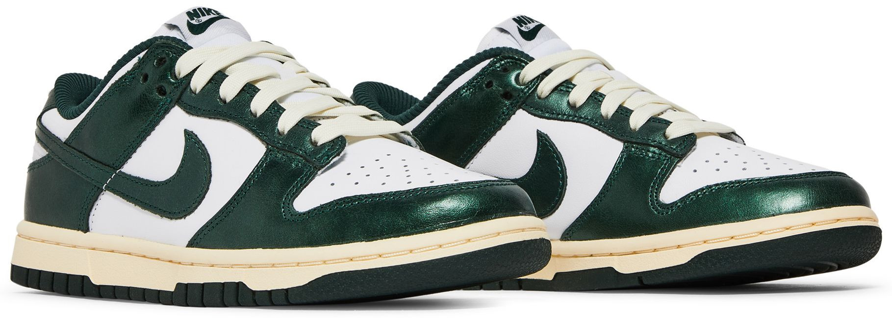 Wmns Dunk Low 'Vintage Green' | GOAT