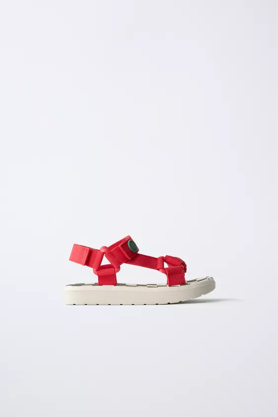 Technical sandals in a colour combination. Featuring hook-and-loop strap fastening at the back an... | Zara UK
