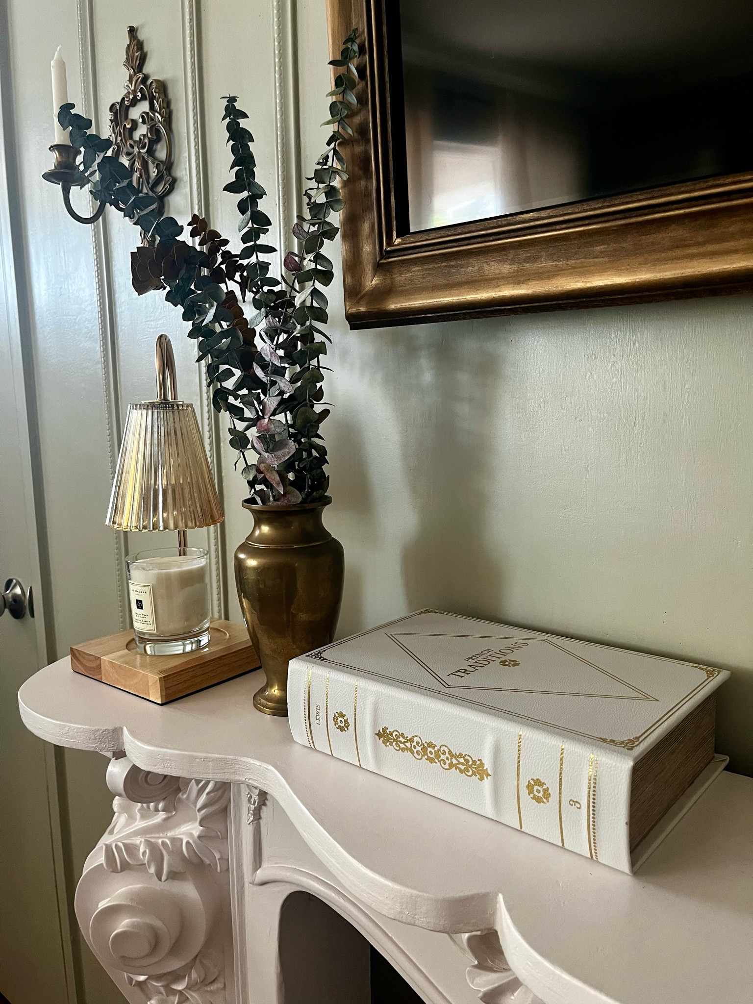 Mantle styling 

#LTKHome