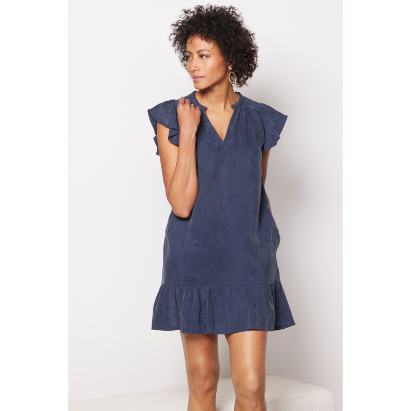 EVEREVE Tory Shift Dress | EVEREVE | Evereve