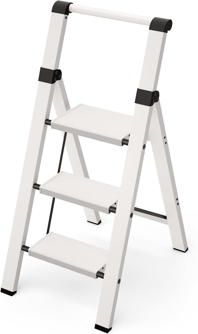 Taranta 3 Step Ladder, Lightweight Aluminum Step Stool with Convenient Handgrip, Folding Ladder w... | Amazon (US)