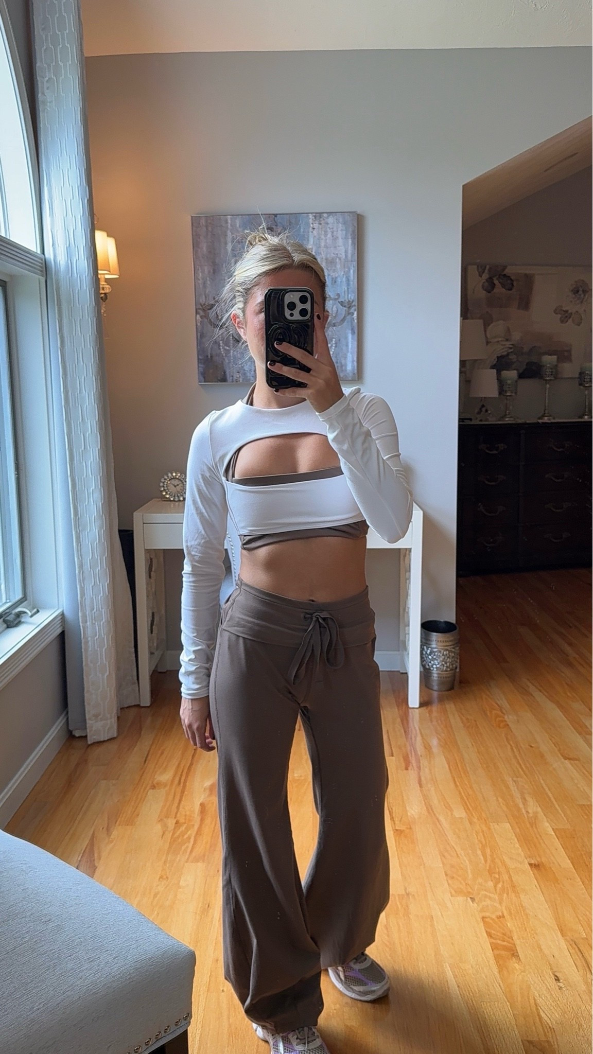 wearing a xs in everything! Pants I got in petite

#LTKU #LTKootd #LTKSeasonal
