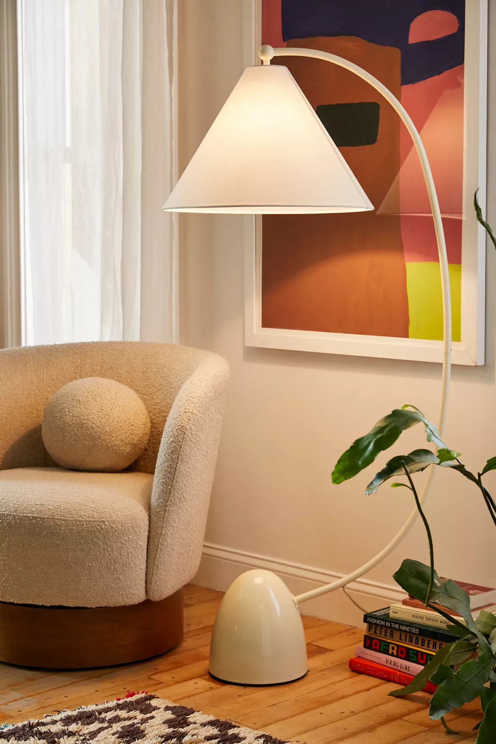 Britta Metal Curved Floor Lamp | Urban Outfitters (US and RoW)