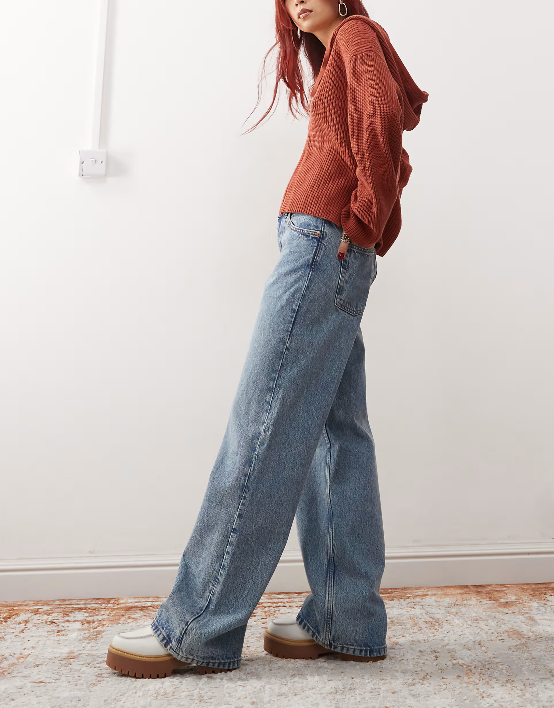 Monki Naoki low rise loose fit jeans in mid blue wash | ASOS | ASOS (Global)