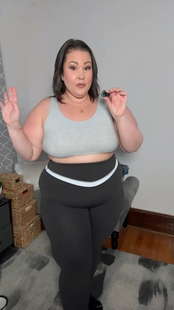 Wow. Do you see how these leggings hide my B Belly!? 😱 — amazing! 

#leggings #tummycontrolleggings #plussize #plussizeclothes 

#LTKPlusSize