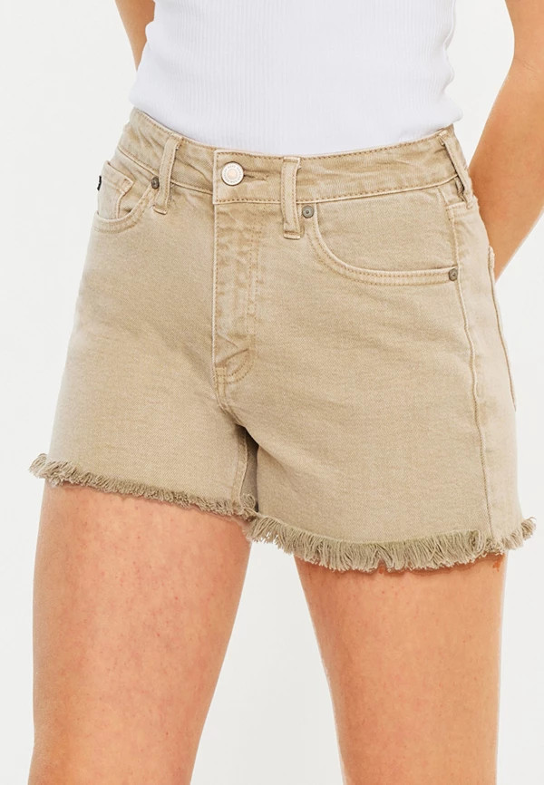 KanCan™ Curvy High Rise Frayed Hem 3.5in Short | Maurices