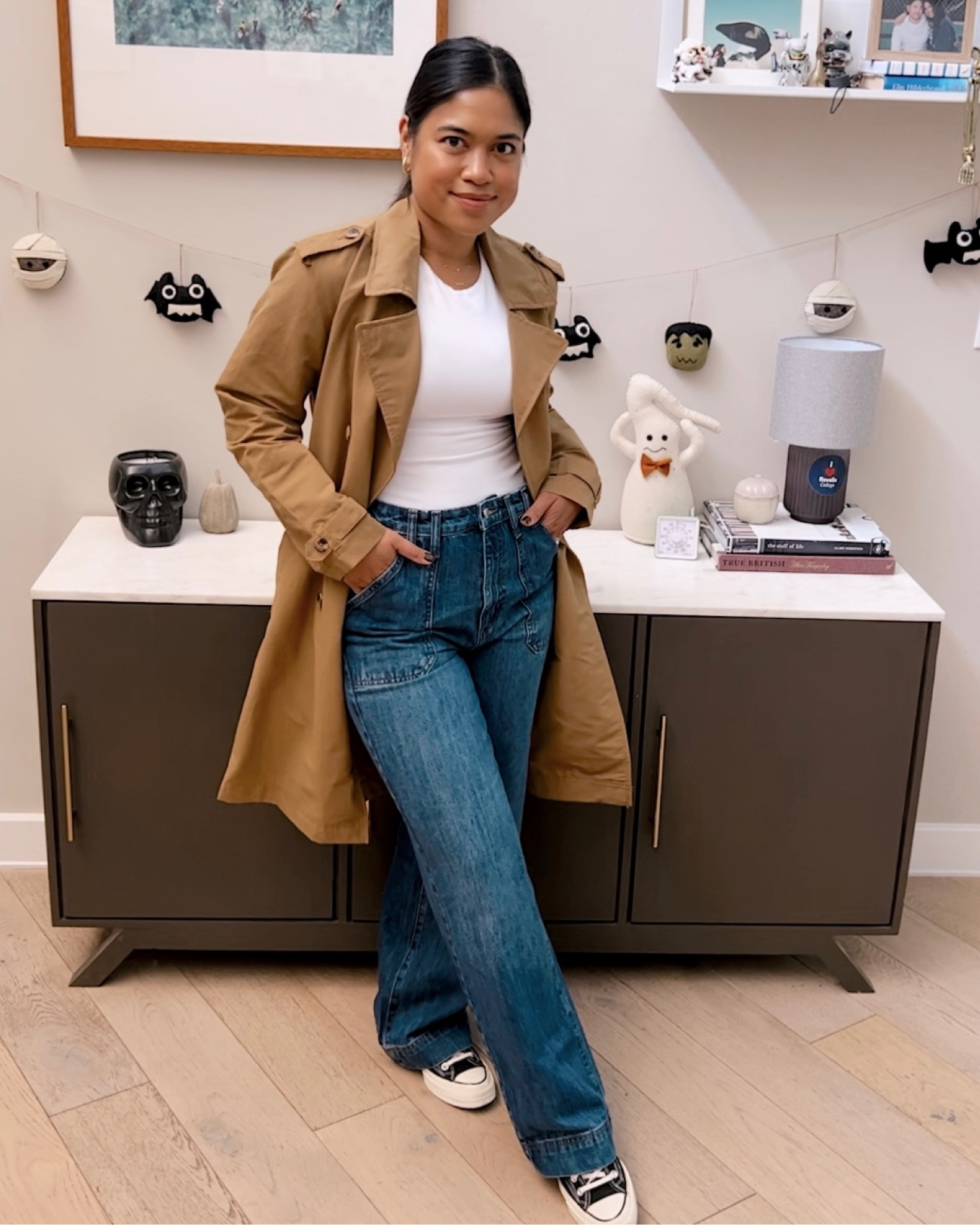 Fall outfit, casual fall look, trench coat and wide leg jeans


#LTKfindsunder50 #LTKstyletip