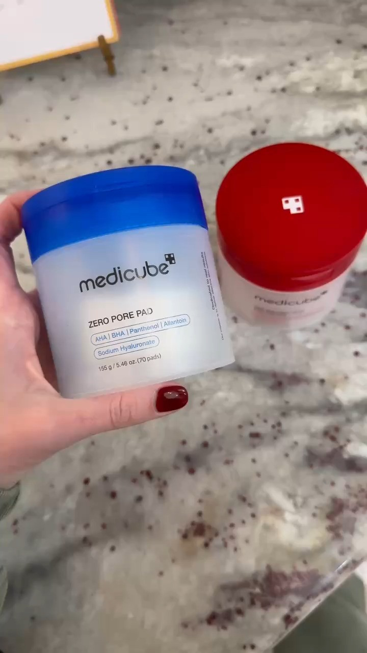 @amazon #ad #founditonamazon #WinterFavorites2025 
the best gift for the skincare lovers! would be a great stocking stuffer, I love what they have been doing for my skin!  

 

#LTKCyberWeek #LTKGiftGuide #LTKSaleAlert