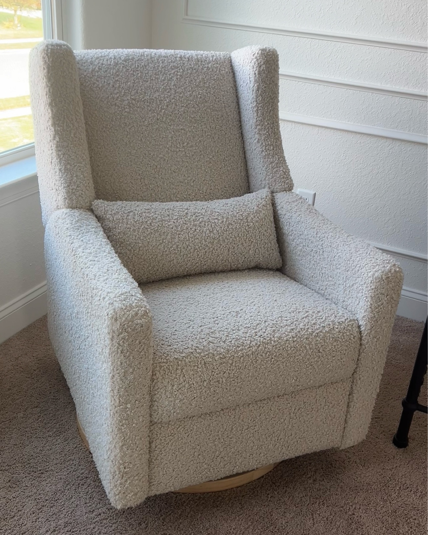 the perfect nursery glider 🧸

#LTKHome #LTKFamily #LTKBaby