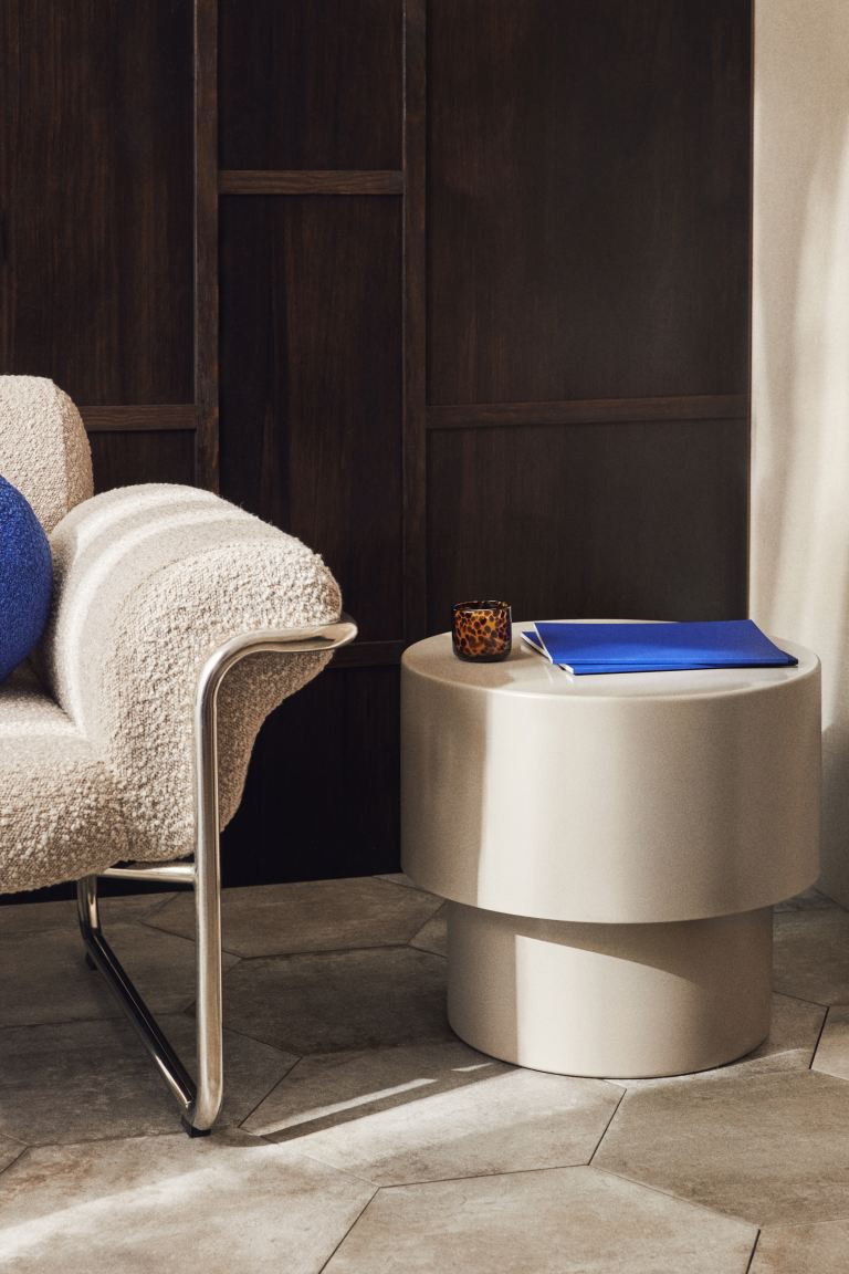 Metal side table - Light beige - Home All | H&M GB | H&M (UK, MY, IN, SG, PH, TW, HK)