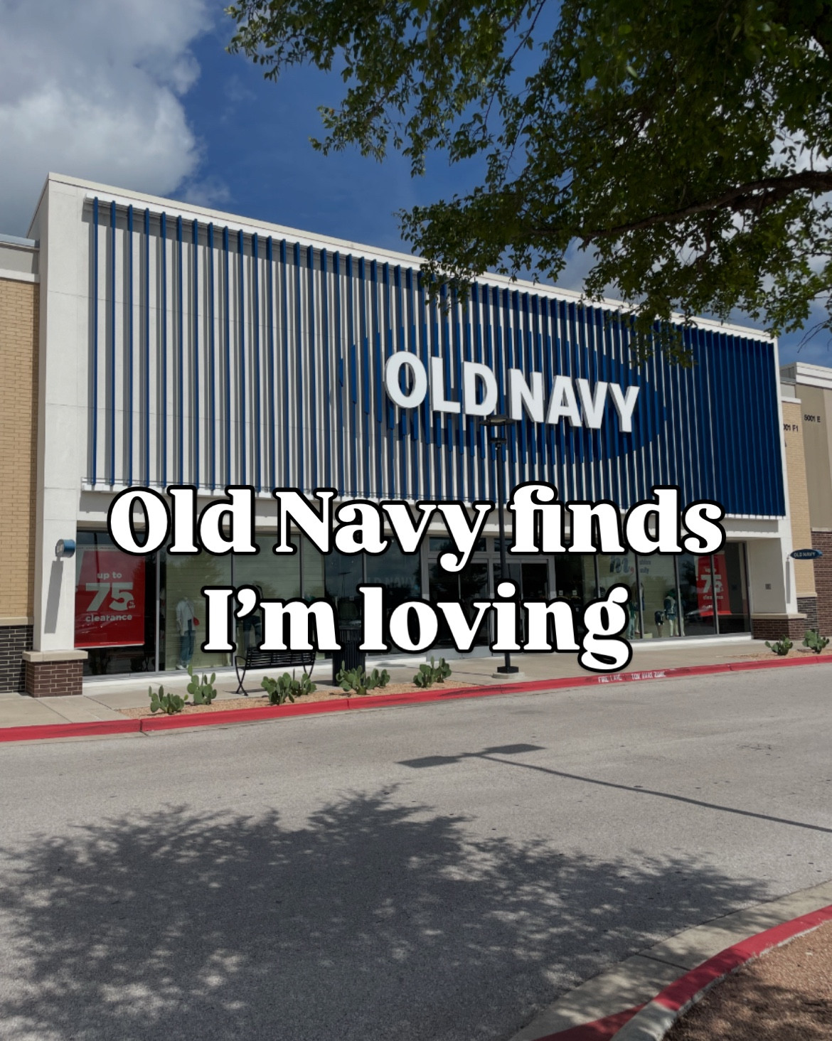 Another round of Old Navy faves with lots on sale 

#LTKSeasonal #LTKFindsUnder50 #LTKSaleAlert