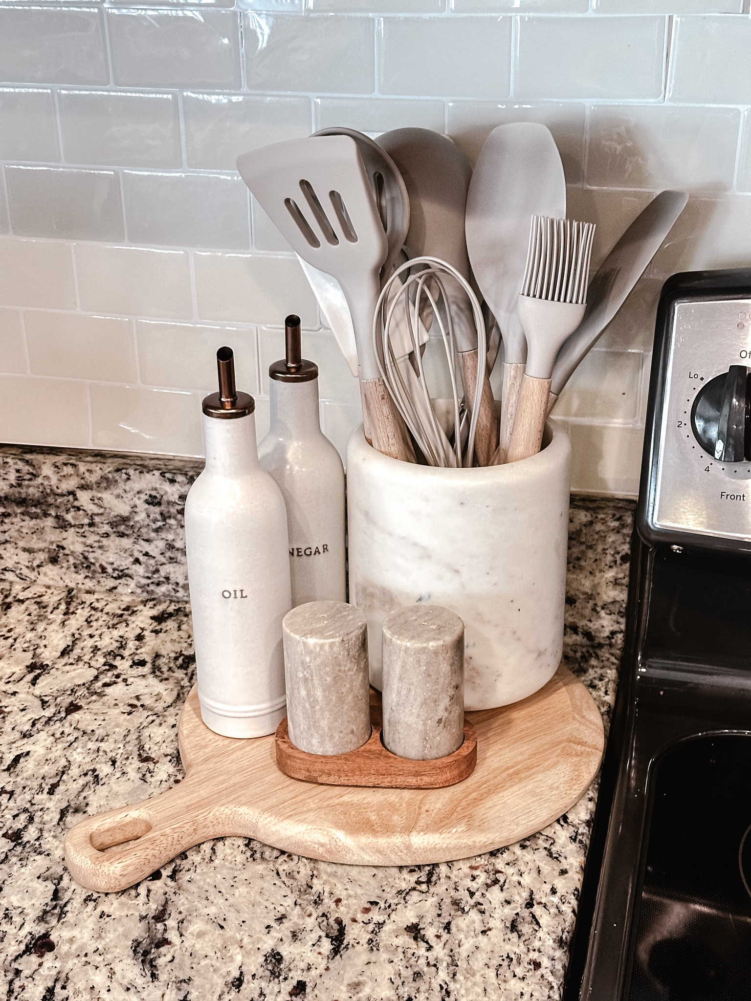 Yall, countertop clutter gives me so much anxiety but this little nook set up holds all my daily essentials and it looks great! Everything from target except for the kitchen utensils set 🥰 all items under $25! Linked below ⬇️ 



#kitchenessentials #mostloved #aesthetickitchen #kitchenfinds #targetkitchen #amazonkitchen #kitchenutensils #hearthandhand #hearthandhandmagnolia #utensilset #amazonfinds #amazonfavorites #under25 #affordablehome #tidyhome #organization #kitchenorganization #newhomefinds #newarrivals #newattarget #homefavorites #homefinds #dailyfinds #dealoftheday


#LTKhome #LTKstyletip #LTKsalealert