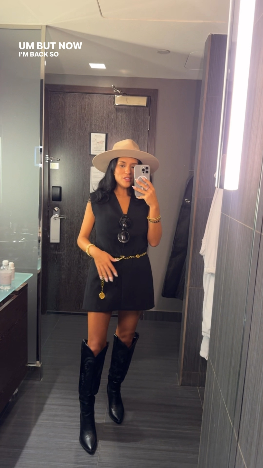 Another #LTKCON outfit! 
All the stacks and jewelry is $25!!!

#victoriaemerson #jewelry #gigipip #businesscasual 

#LTKFindsUnder100 #LTKFallSale #LTKCon