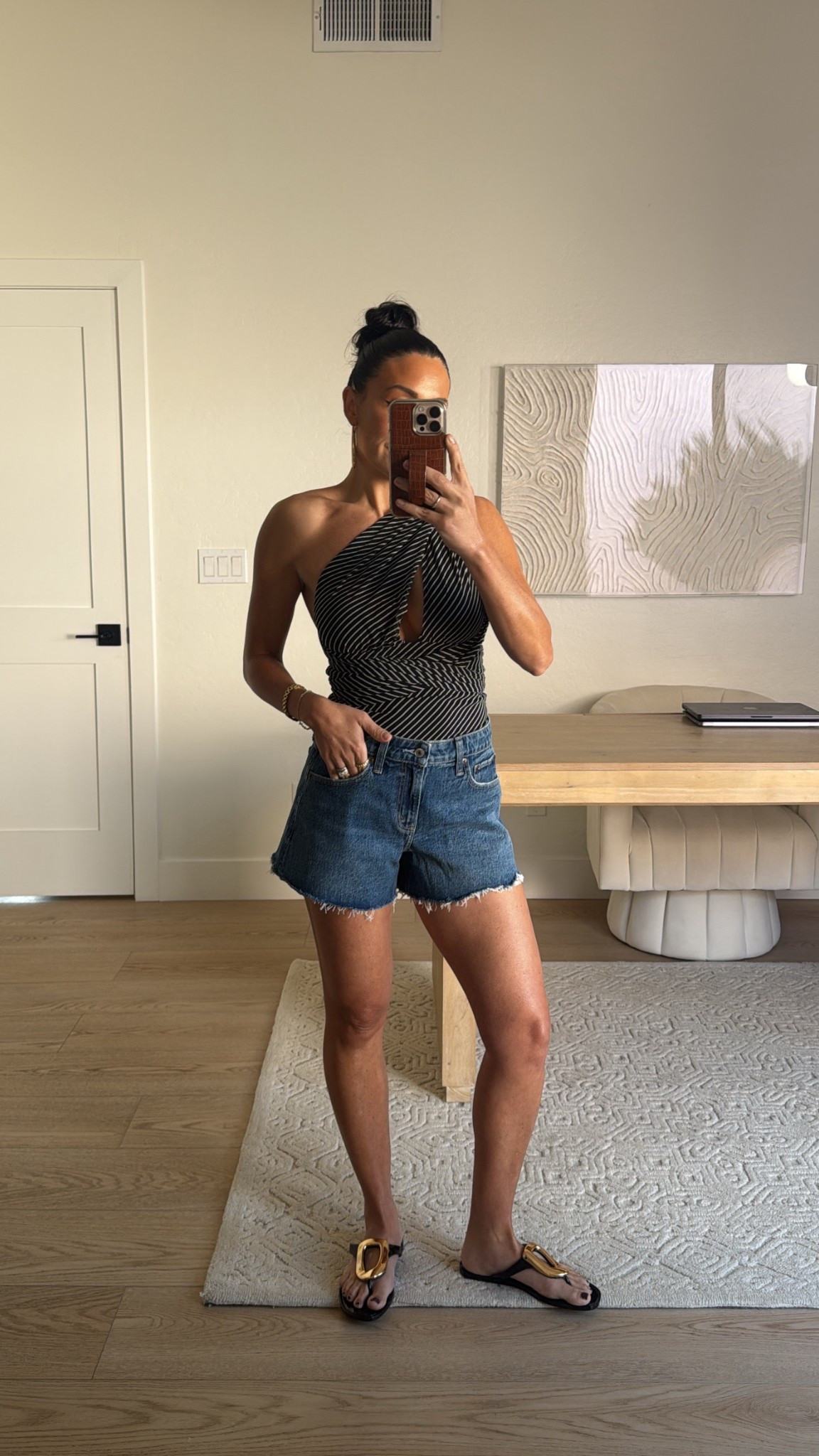 Abercrombie outfit of the day 
Size XS top
Size 25 denim shorts 
Nordstrom rack sandals


#LTKootd #LTKgrwm #LTKSpringSale