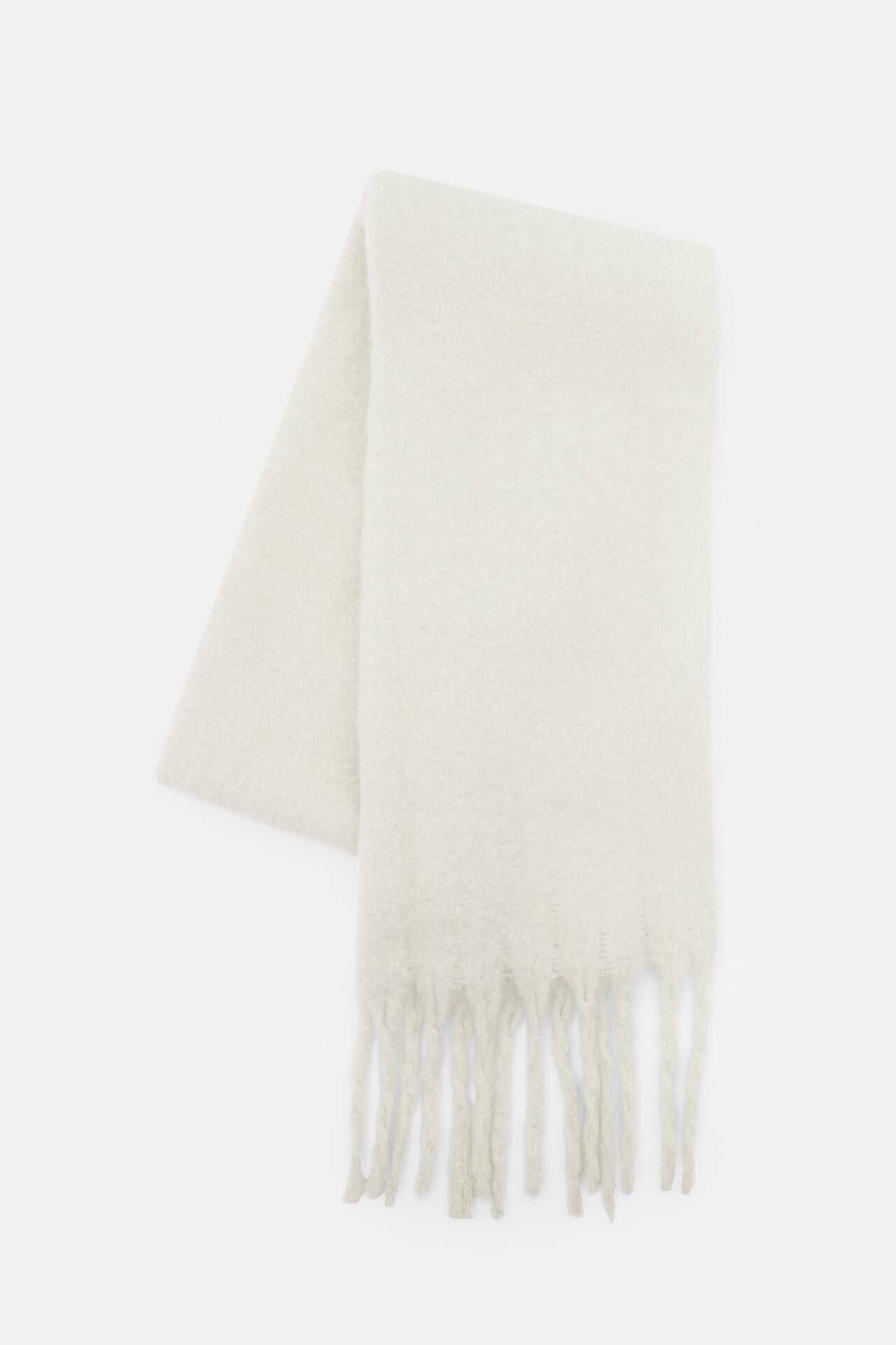 Basic knit scarf | PULL and BEAR UK