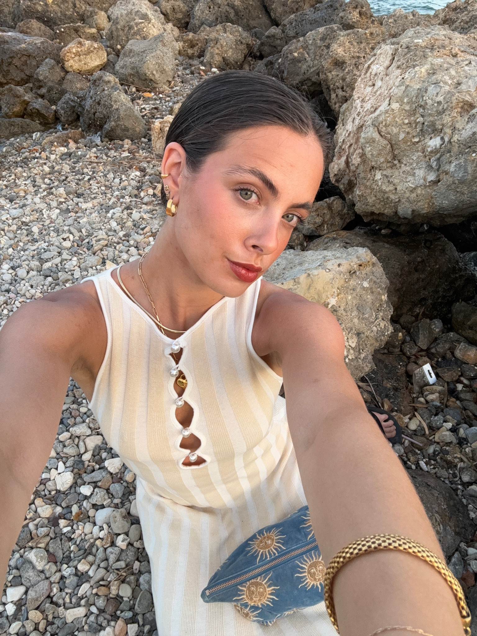 Salty skin & glowy make up for dinner at the beach ✨🌊 

Summer make up, refy brows, rare beauty, glowy make up, YSL high shin lipstick, drunk elephant

#LTKsummer #LTKeurope #LTKbeauty