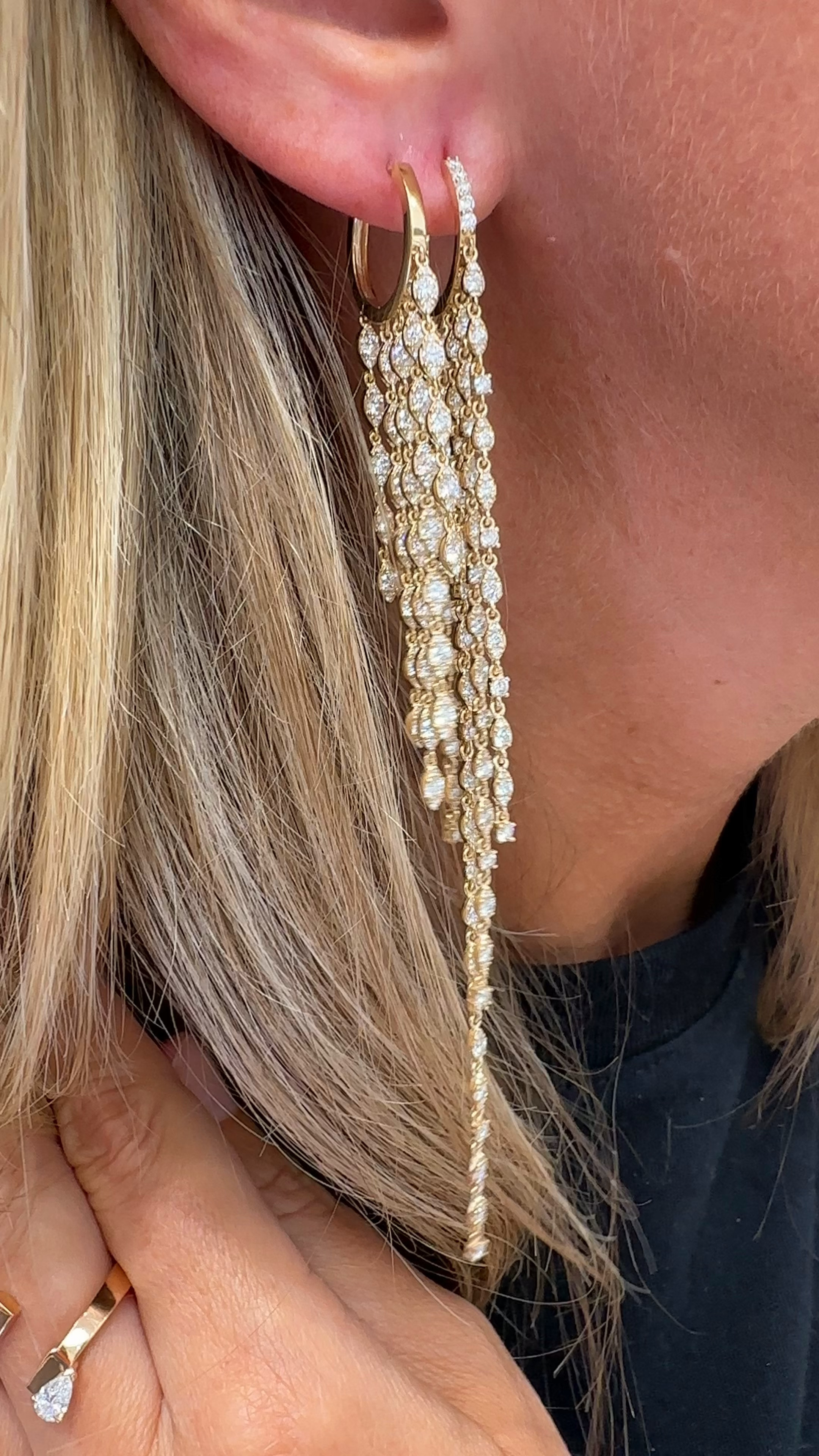 High impact holiday earrings! Multi row diamond fringe huggie earrrings in 14k yellow gold. I love putting two pairs together to really create a dramatic look! 

Fine jewelry
Diamond earrings
Wish list
Dangling earrings 
Hoop earrings 
Hoops
Huggies
Party earrings 
#saksteam
#sakspartner

#LTKHoliday #LTKParties #LTKStyleTip