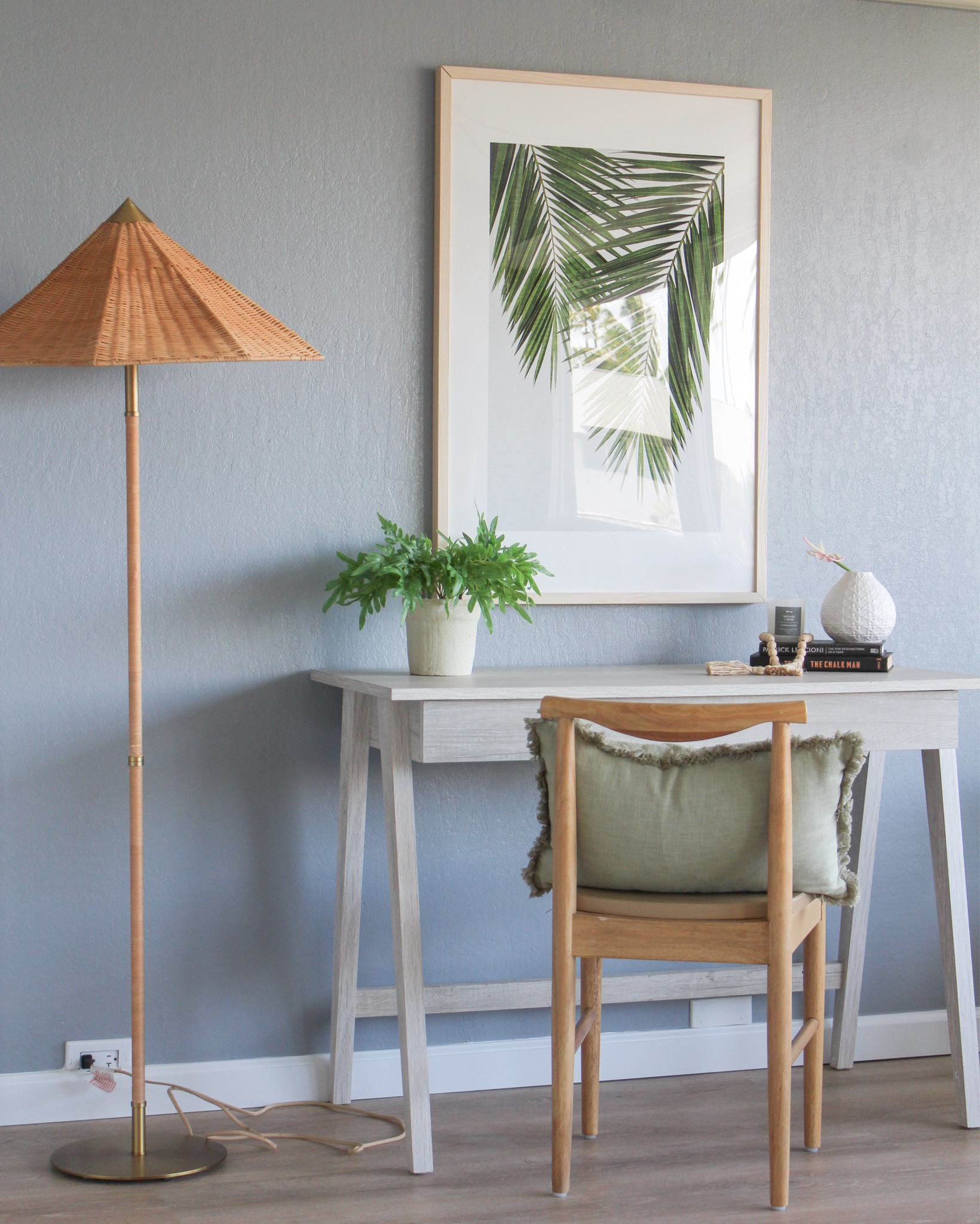 This cute little desk area 🥰

#LTKHome