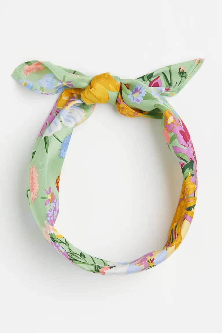Scarf in woven fabric. Can also be worn as a hairband. | H&M (US + CA)