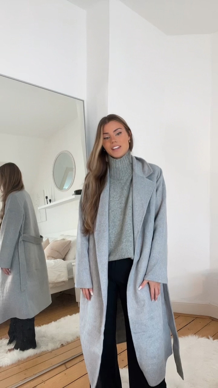 Fall Abercrombie haul! Perfect capsule wardrobe pieces that I know will last me for YEARS! the quality on all of these is amazing, one of my best hauls to date. Sizes: Sweater (S), Skort (XXS), Pants (24R), Coat (S)

#LTKsalealert #LTKstyletip #LTKSeasonal