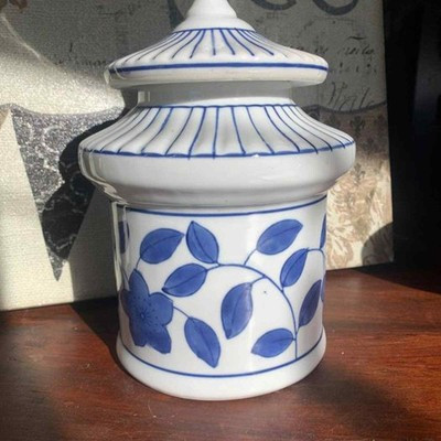 Cobalt Blue & White Pagoda Shaped Ceramic Jar | eBay AU