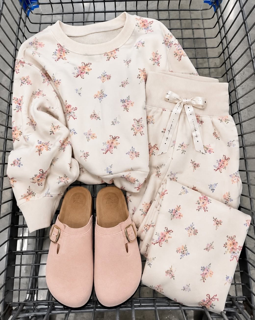 Well this outfit is just darling!🥰 Cozy, comfy, and CUTE!!

#LTKSeasonal