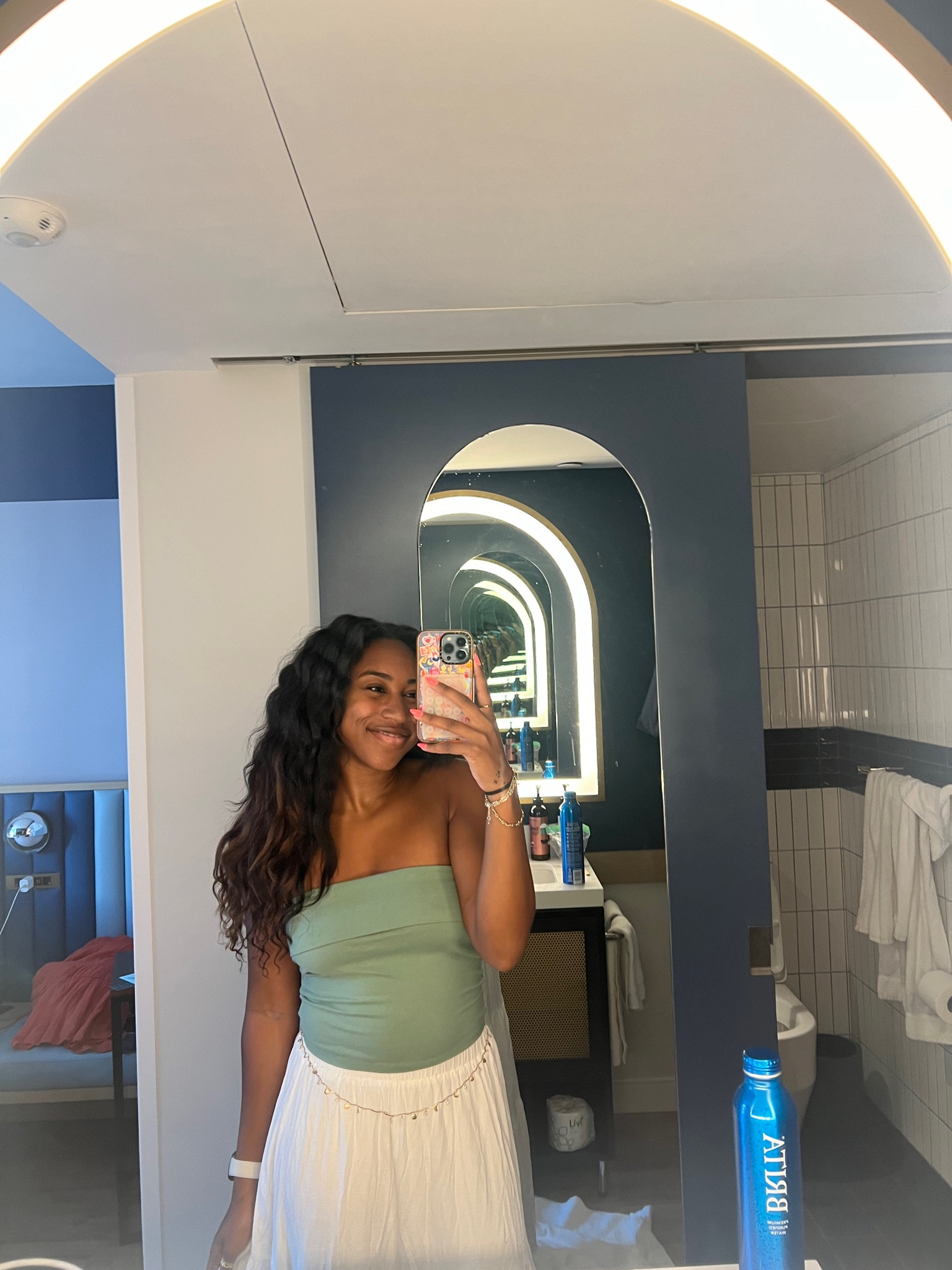 Coffee shop outfit of the day for summer NYC exploring coffee shops 