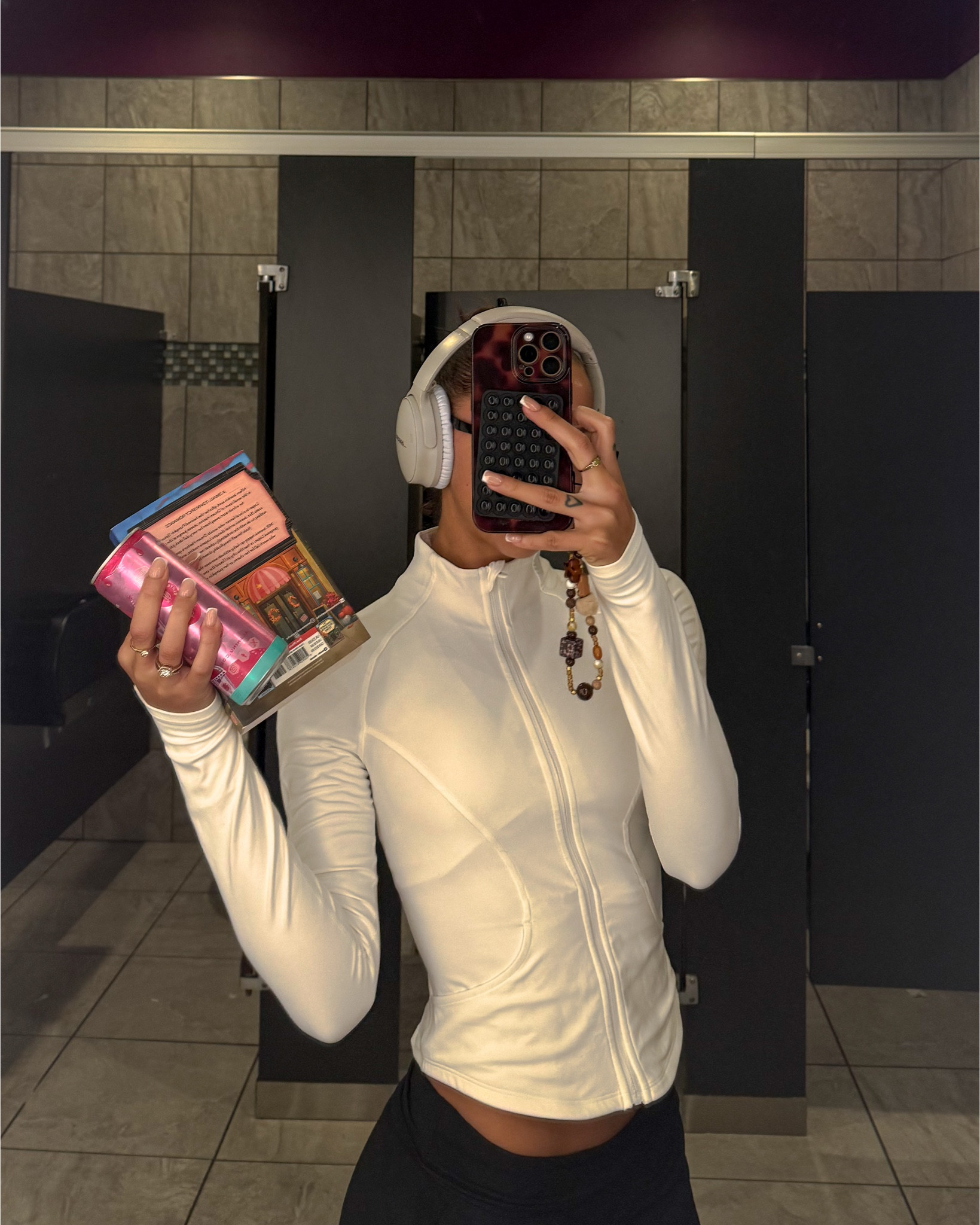 winter workout ootd ☁️🎧🤍  looove these pants! they’re high wasted but you can fold them over for a low rise moment (like I did) - super cozy and have a loose fit on the leg (I went with a tall small - I’m 5’5 so they’re a bit on the longer side but I don’t mind!)

#LTKootd #LTKdayinmylife #LTKfitnessgoals