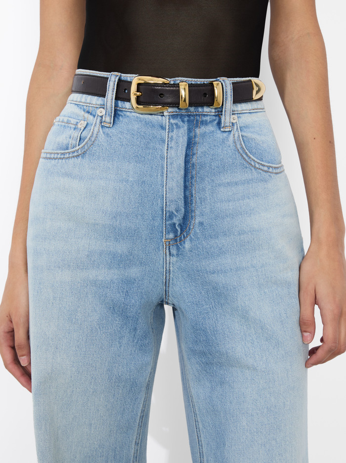 HAYDEN BUCKLE BELT | Alice + Olivia