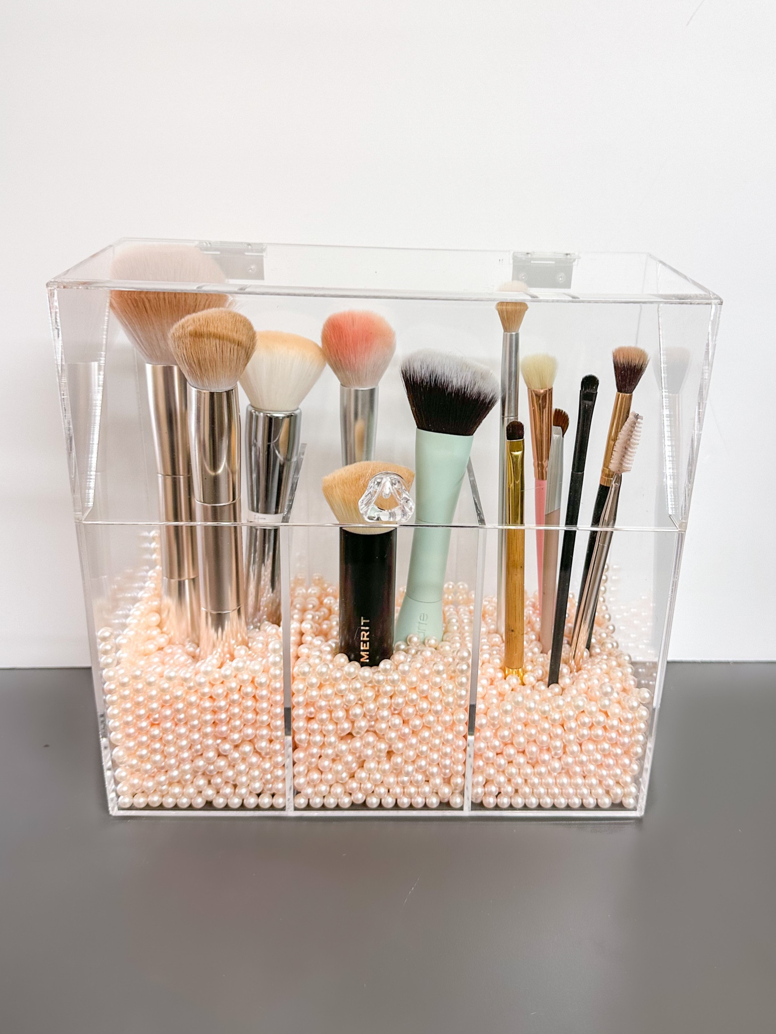 Acrylic Makeup Brush Holder with Lid and Beads Cosmetic Storage