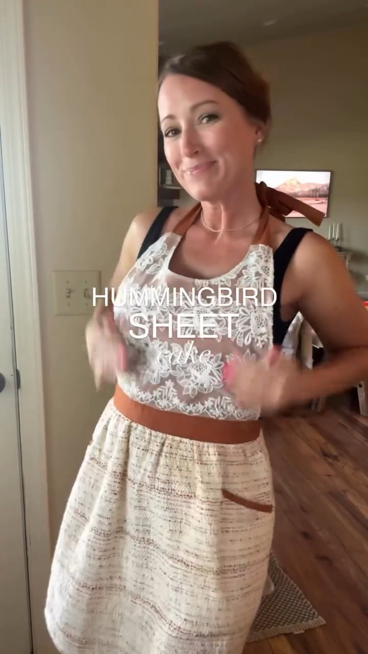 SIMILAR APRON - original sold out. 😩

🍌🍍🥕 This old-fashioned hummingbird sheet cake has all the flavors you love — banana, pineapple, and a hint of cinnamon — but baked in a sheet pan so it’s easier to make, easier to frost, and perfect for serving a crowd. 🙌

Topped with the dreamiest cream cheese frosting, this one’s a guaranteed hit at potlucks, holidays, or any time you want a show-stopping dessert without the fuss of a layer cake. 💛

Comment SHEET and I’ll send you the recipe! (Make sure you’re following me first so it sends to you correctly. 📩)

#HummingbirdCake #SheetCake #VintageRecipes #SouthernBaking #OldFashionedRecipes #PotluckDesserts #CakeRecipe #BakingFromScratch #DessertsOfInstagram #HomeBaking #DessertLovers