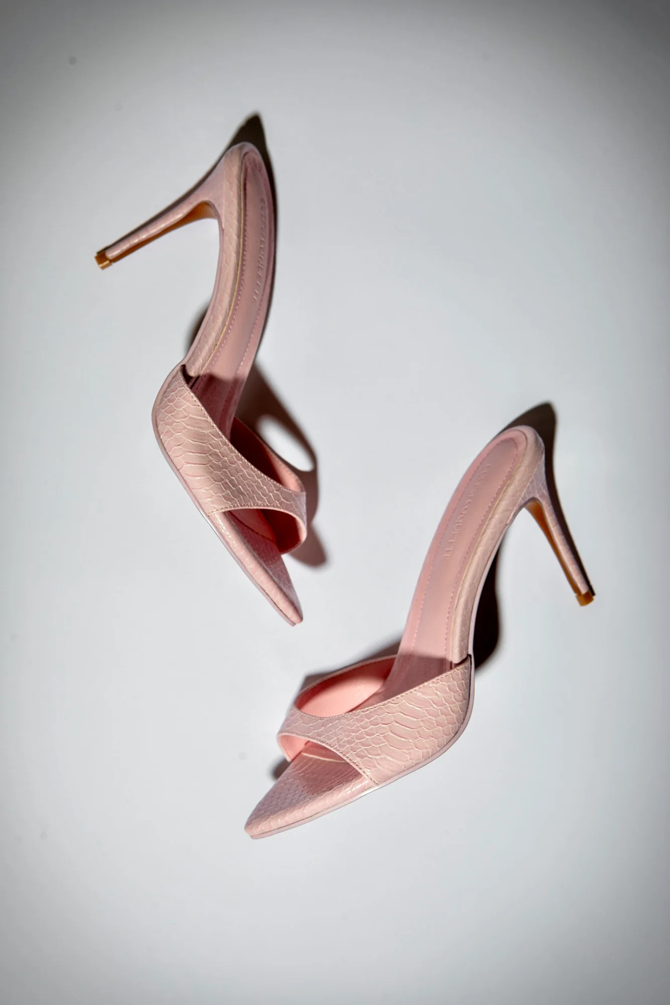 Gia Powder Pink Reptile Vegan Mules 80 mm | CULT OF COQUETTE