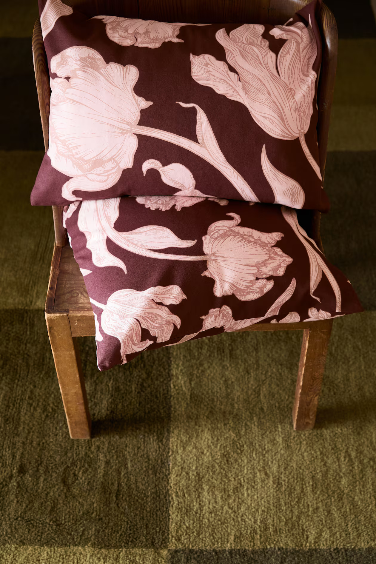 Cotton canvas cushion cover | H&M (UK, MY, IN, SG, PH, TW, HK)