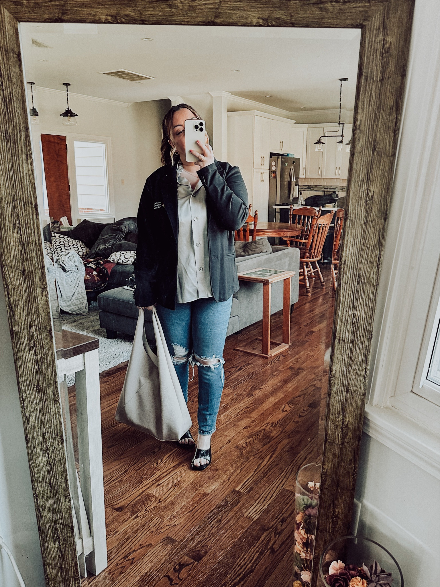 Why not mix designer jeans and top with shoes from shein and a blazer that has literally no label.



#LTKstyletip #LTKitbag #LTKmidsize