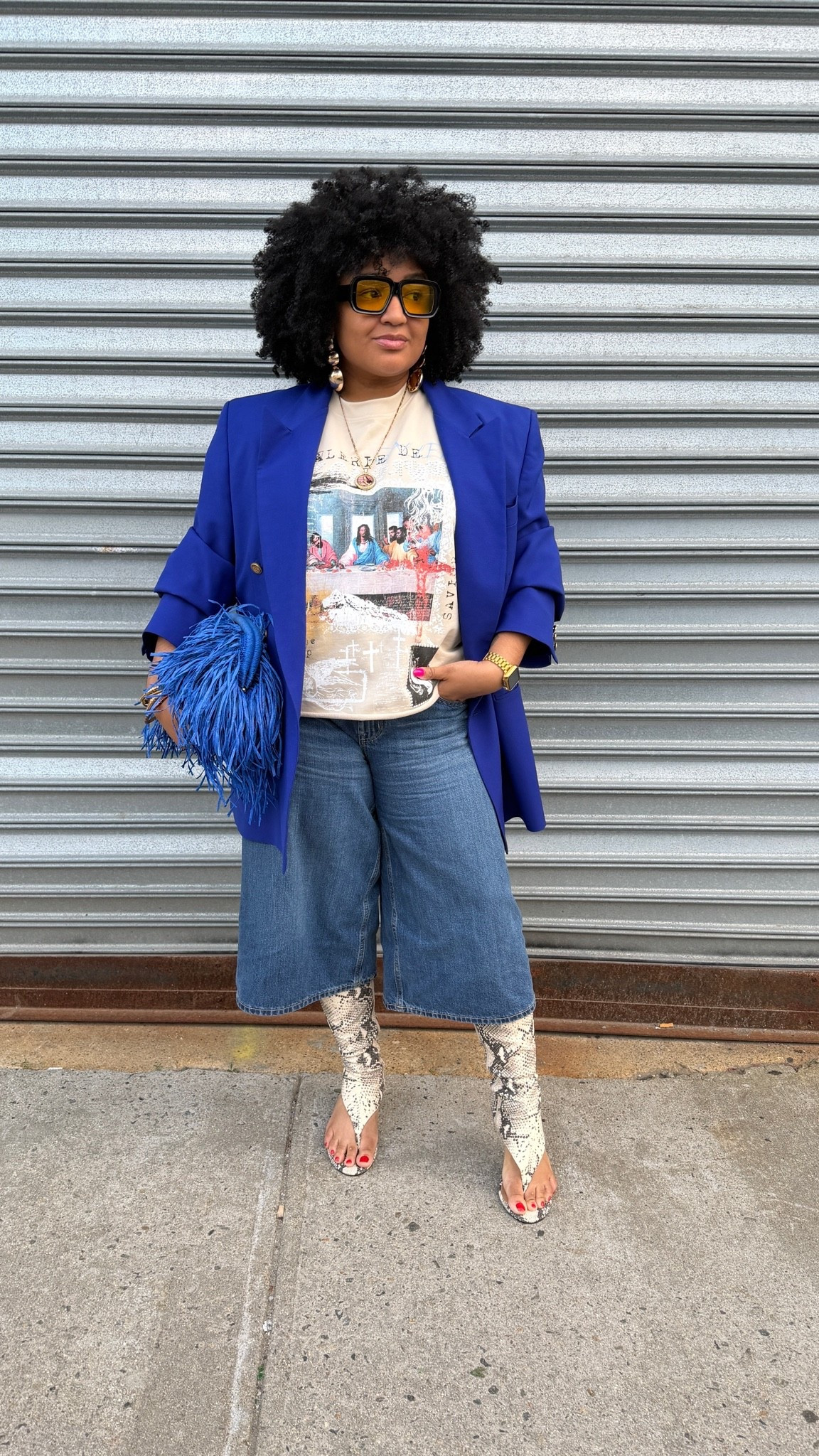 No Monday blues over here💙

#LTKootd #LTKgrwm #LTKMidsize